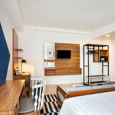 Ibis Budget Cikarang Festival Bekasi Buitenkant foto