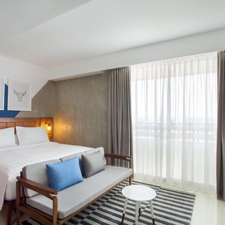 Ibis Budget Cikarang Festival Bekasi Buitenkant foto