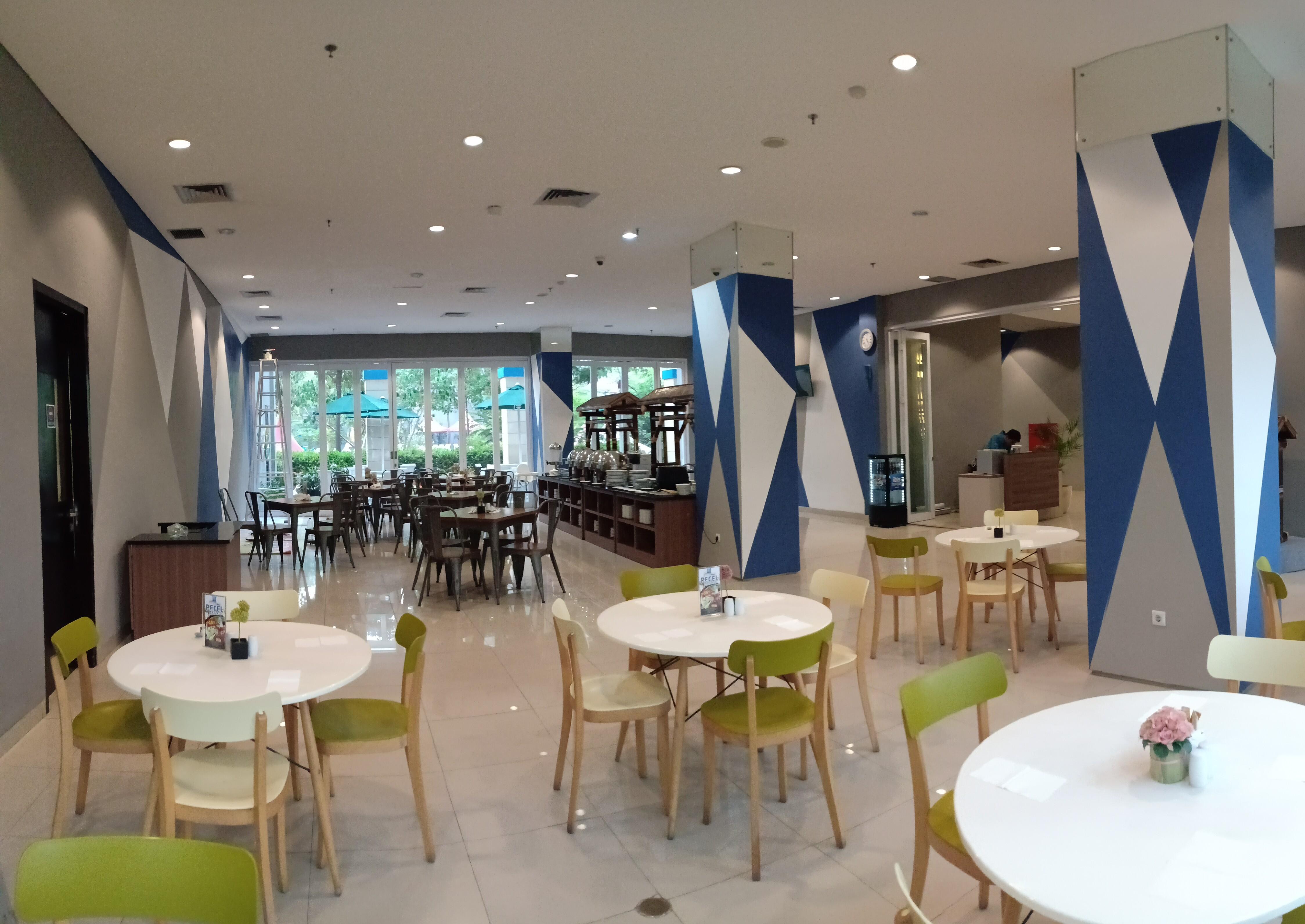 Ibis Budget Cikarang Festival Bekasi Buitenkant foto