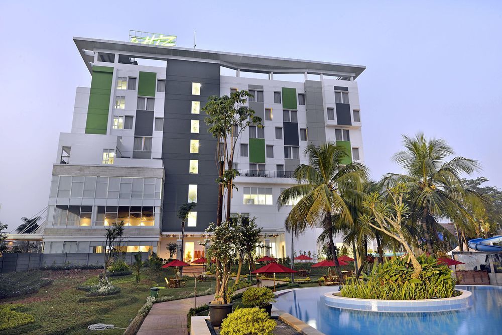 Ibis Budget Cikarang Festival Bekasi Buitenkant foto
