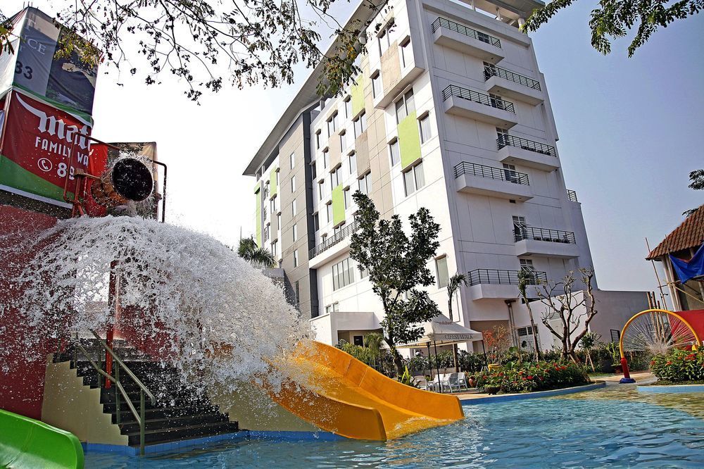 Ibis Budget Cikarang Festival Bekasi Buitenkant foto