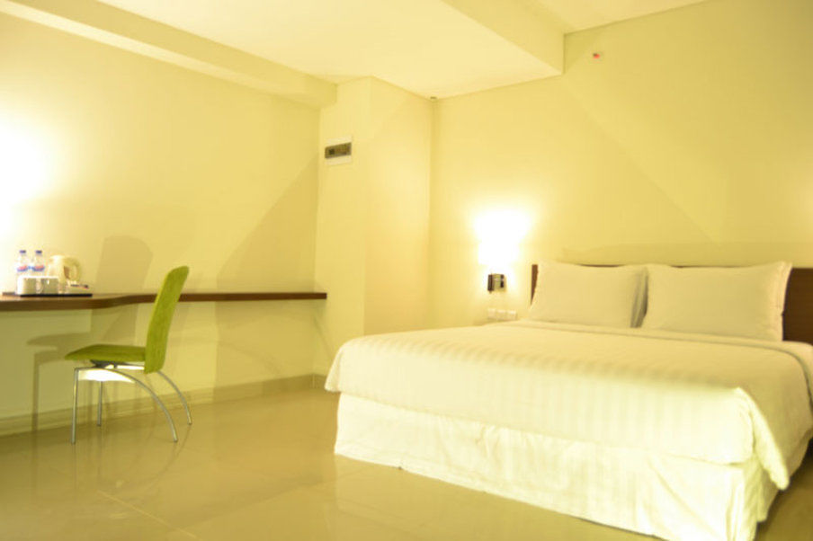 Ibis Budget Cikarang Festival Bekasi Buitenkant foto