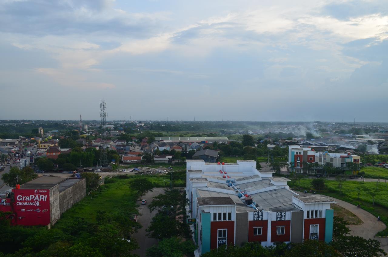 Ibis Budget Cikarang Festival Bekasi Buitenkant foto