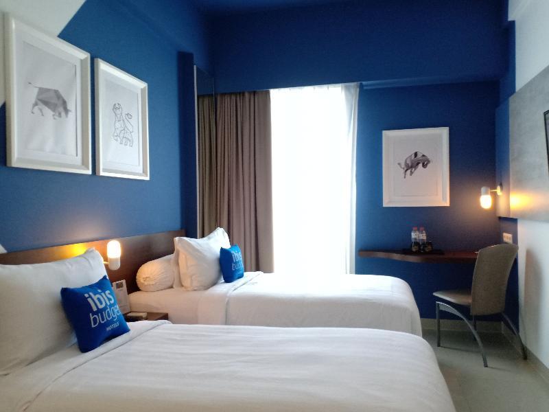 Ibis Budget Cikarang Festival Bekasi Buitenkant foto